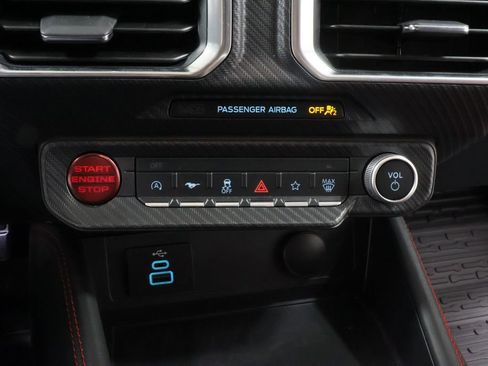Used 2025 Ford Mustang GT Premium w/ GT Performance Package RWD image 9