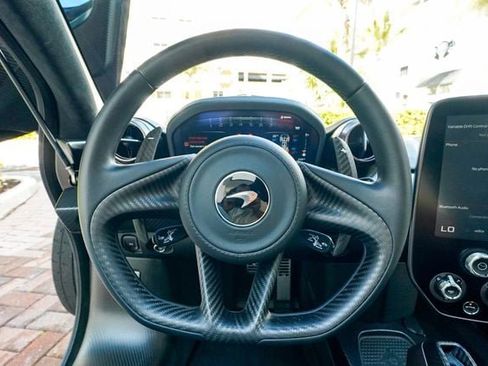 Used 2019 McLaren Senna image 72