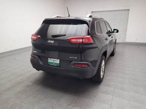 Used 2014 Jeep Cherokee Latitude w/ Cold Weather Group AWD/4WD image 7