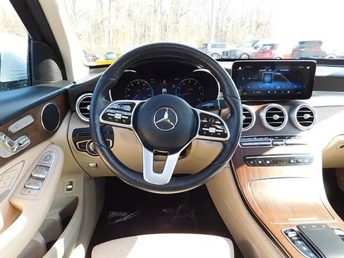 Used 2022 Mercedes-Benz GLC 300 4MATIC image 14