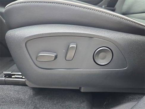 New 2025 Buick Enclave Sport Touring w/ Power Package image 20