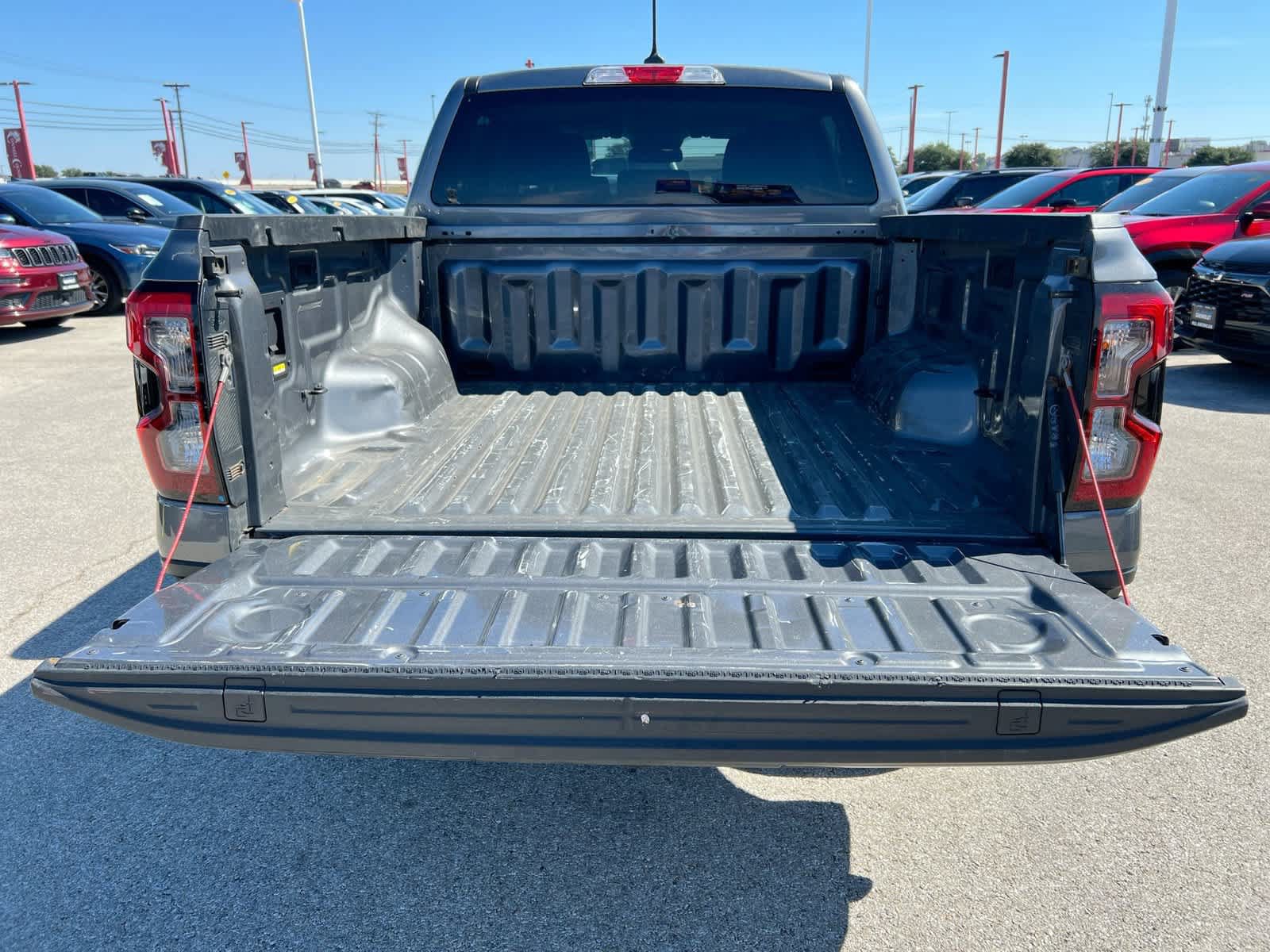 Used 2025 Ford Ranger XLT w/ Convenience Package RWD image 25