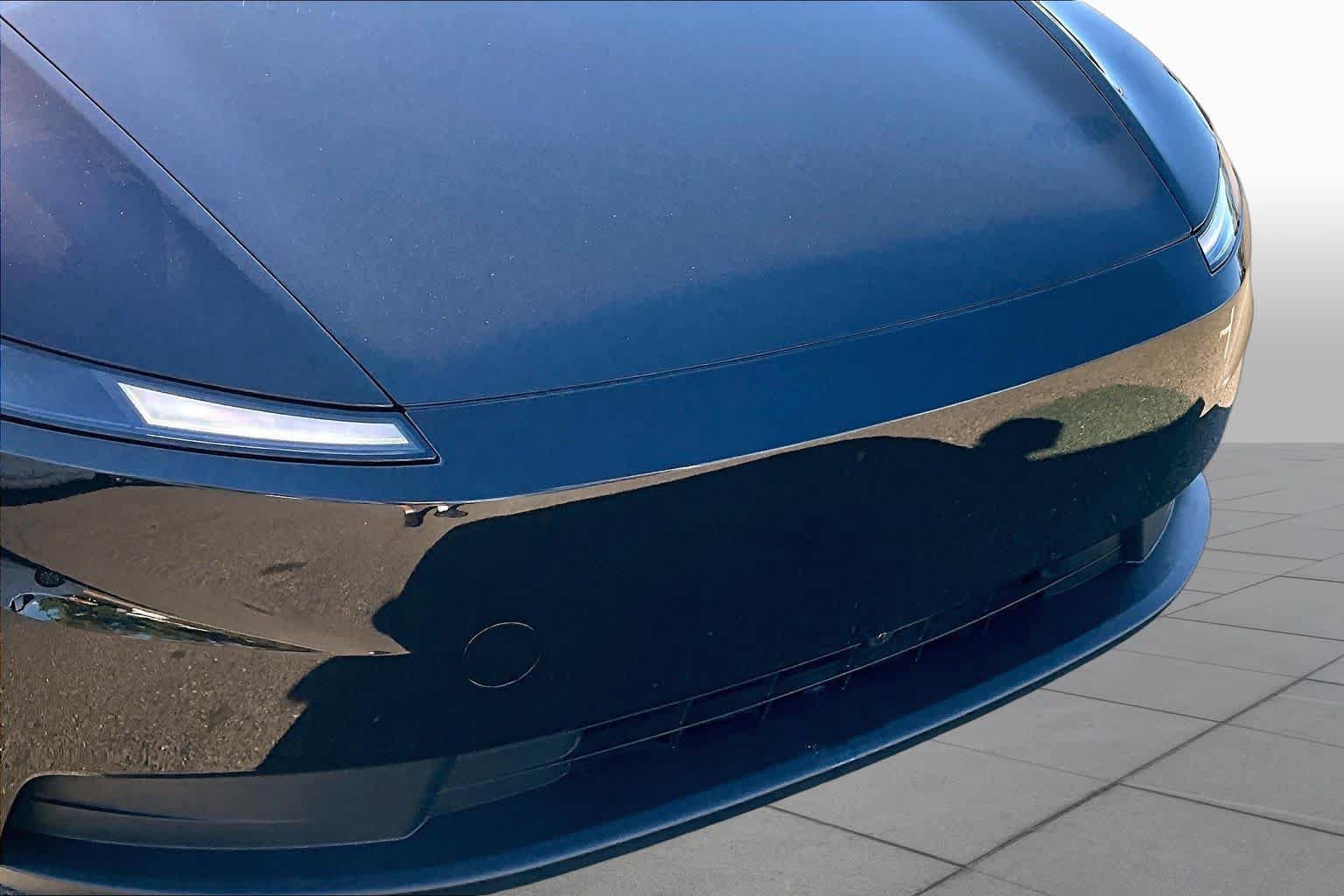 Used 2026 Tesla Model Y 2WD image 29
