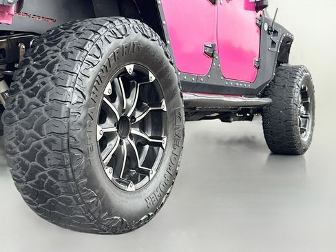 Used 2015 Jeep Wrangler Unlimited Sport w/ Quick Order Package 24S AWD/4WD image 15