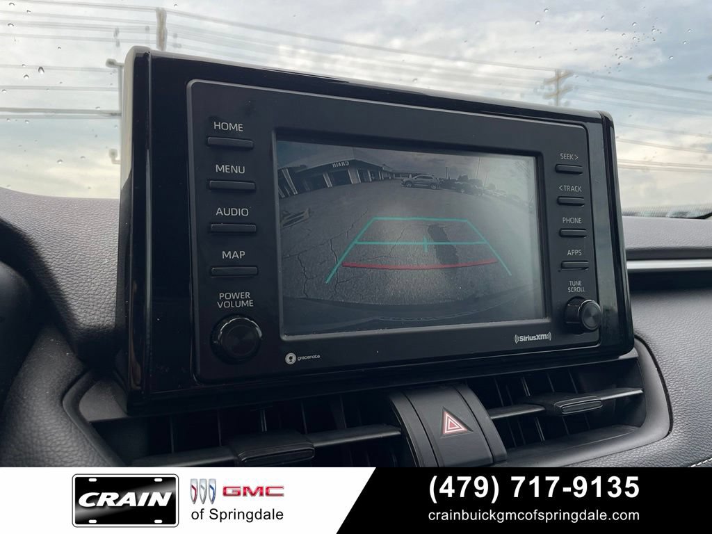 Used 2020 Toyota RAV4 XLE FWD image 18
