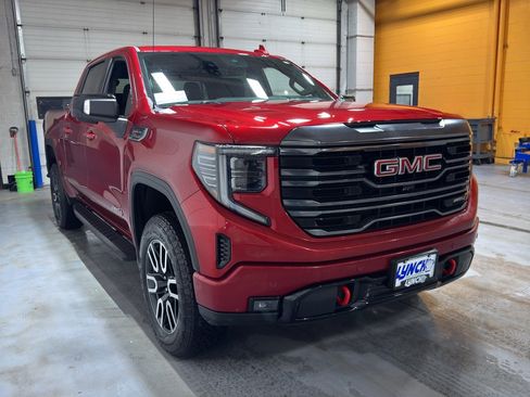 Used 2024 GMC Sierra 1500 AT4 w/ Technology Package image 8