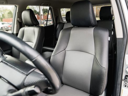 Used 2024 Toyota 4Runner SR5 Premium image 23