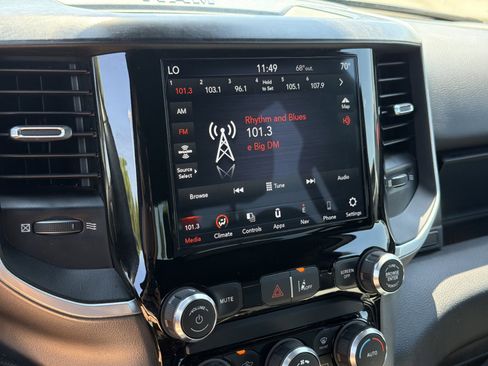 Used 2021 RAM 1500 Big Horn RWD image 23