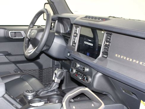 New 2025 Ford Bronco Badlands image 29