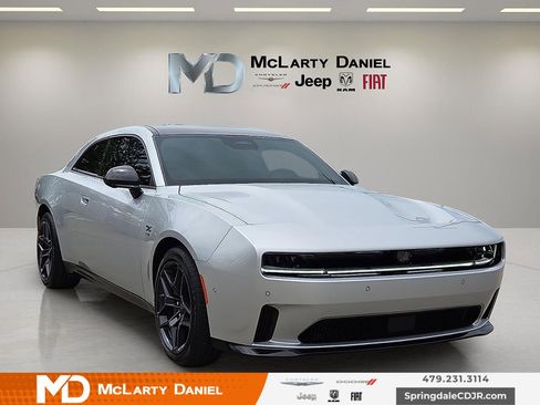 Used 2024 Dodge Charger Daytona R/T w/ Plus Group AWD/4WD image 1