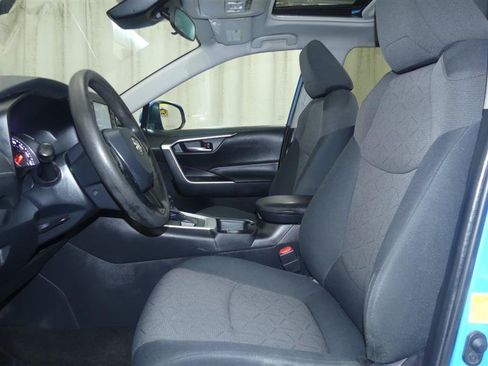 Used 2019 Toyota RAV4 XLE w/ All Weather Liner Package AWD/4WD image 18