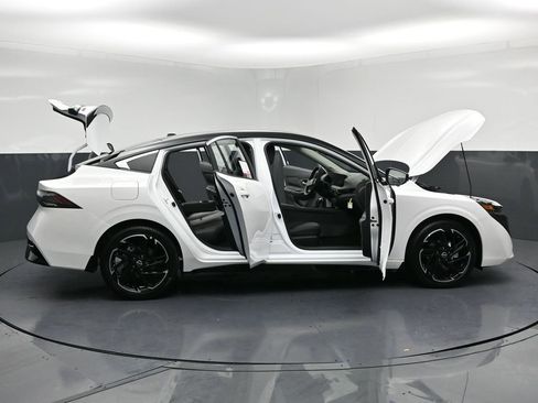 New 2026 Nissan Sentra SR w/ SR Premium Package image 35