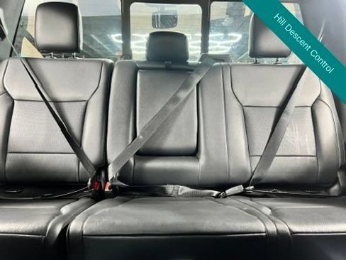 Used 2025 Ford F150 Lariat w/ Equipment Group 502A High AWD/4WD image 19