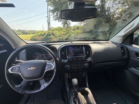 Used 2022 Chevrolet Colorado LT w/ Fleet Safety Package RWD image 20