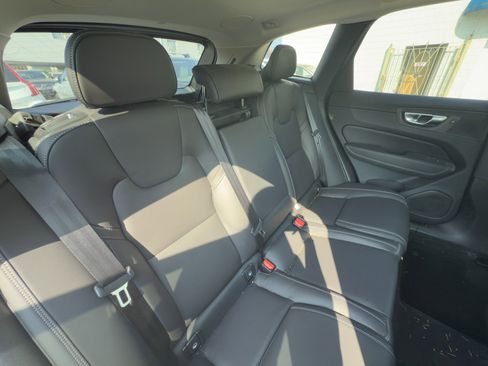 Certified 2023 Volvo XC60 B6 Ultimate image 29