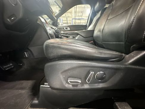 Used 2017 Ford Explorer Limited AWD/4WD image 18