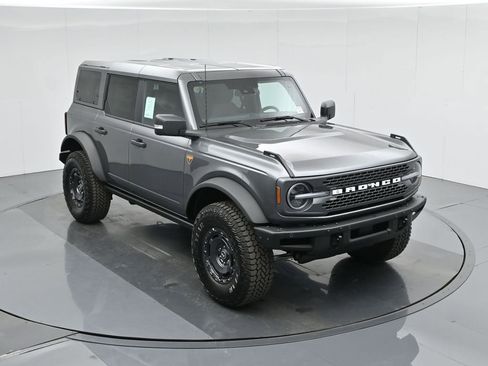 New 2025 Ford Bronco Badlands image 36