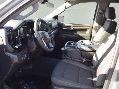Used 2023 Chevrolet Silverado 1500 LT image 11