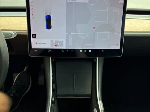 Used 2021 Tesla Model Y Long Range AWD/4WD image 10