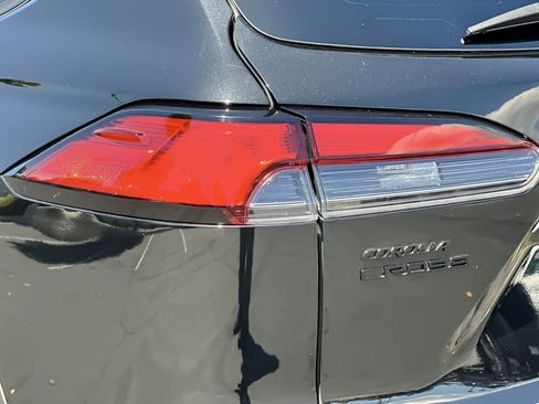Used 2023 Toyota Corolla Cross AWD Hybrid w/ Convenience Package image 26