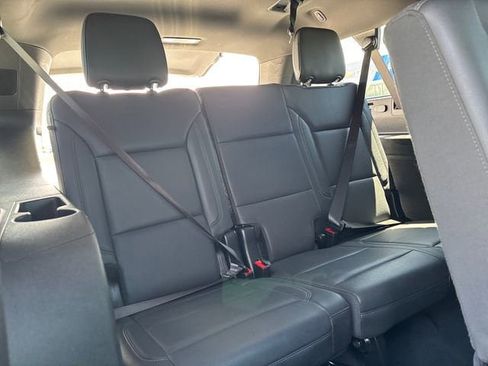 Certified 2025 Chevrolet Suburban Z71 AWD/4WD image 25