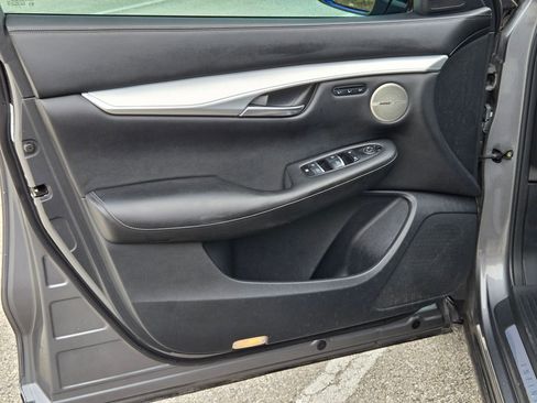 Used 2019 INFINITI QX50 Essential w/ Premium Heat Package FWD image 10