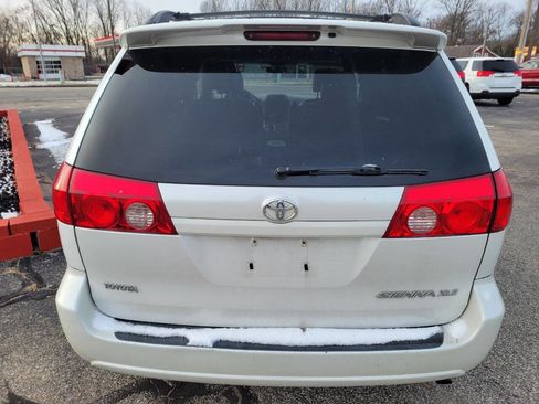 Used 2006 Toyota Sienna XLE image 4