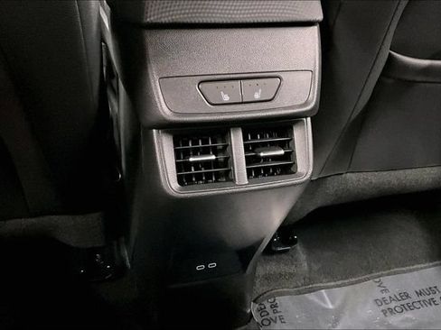 Used 2026 Chevrolet Equinox RS w/ Convenience Package III FWD image 32