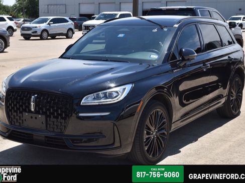 Used 2023 Lincoln Corsair Reserve w/ Equipment Group 201A FWD image 1