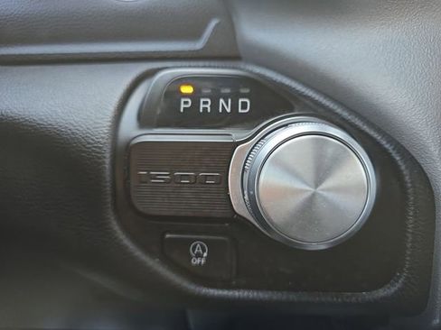 Used 2024 RAM 1500 Laramie RWD image 30