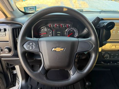 Used 2018 Chevrolet Silverado 2500 W/T w/ Snow Plow Prep Package image 18