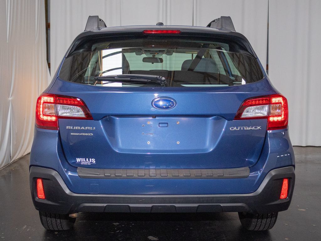 Used 2019 Subaru Outback 2.5i AWD/4WD image 3