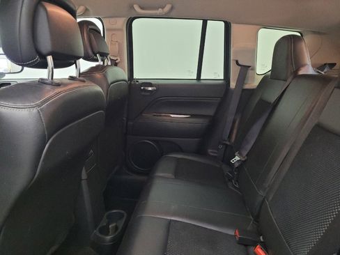 Used 2016 Jeep Compass Latitude AWD/4WD image 18
