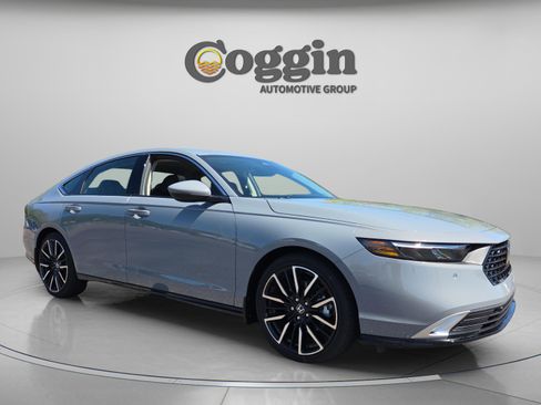 New 2026 Honda Accord Touring image 7
