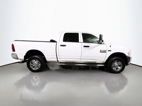 Used 2016 RAM 2500 Tradesman w/ Chrome Appearance Group AWD/4WD image 3