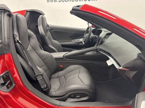 New 2026 Chevrolet Corvette Stingray Convertible w/ Z51 Performance Package image 34