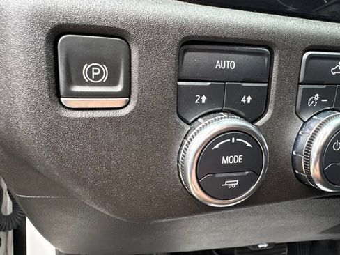 Used 2022 GMC Sierra 1500 Elevation AWD/4WD image 15