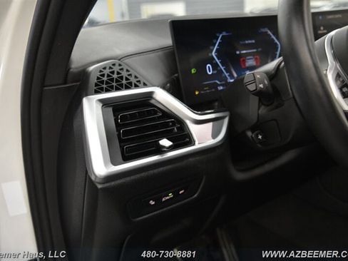 Used 2026 BMW X5 sDrive40i w/ M Sport Package RWD image 32