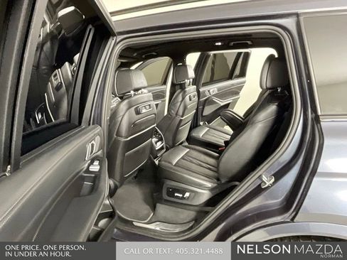 Used 2022 BMW X7 M50i w/ Luxury Seating Package image 12