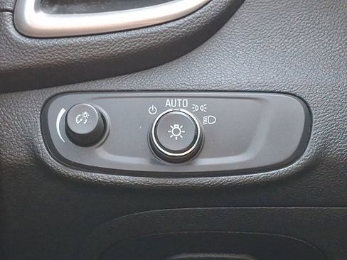 Used 2017 Chevrolet Trax LS image 26