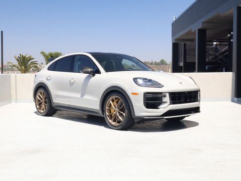 New 2026 Porsche Cayenne Turbo GT AWD/4WD image 7