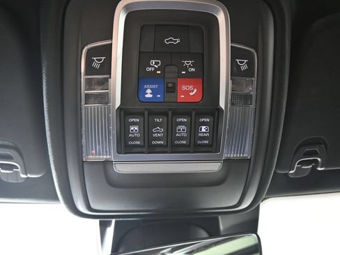 Used 2020 RAM 1500 Limited AWD/4WD image 36