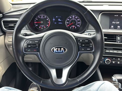 Used 2018 Kia Optima EX FWD image 11
