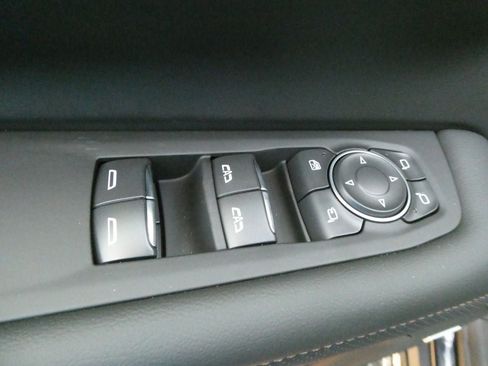 New 2026 Chevrolet Suburban High Country AWD/4WD image 21