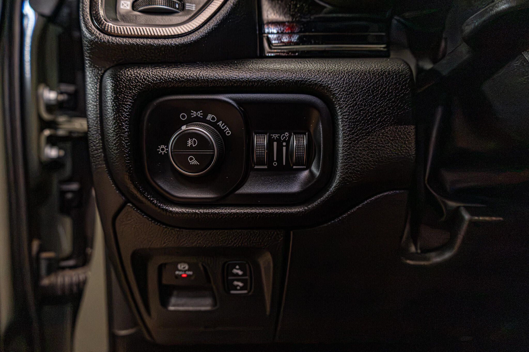 Used 2026 RAM 1500 Rebel w/ Rebel Level 2 Equipment Group AWD/4WD image 18