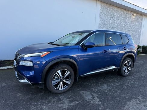 Certified 2023 Nissan Rogue Platinum image 3