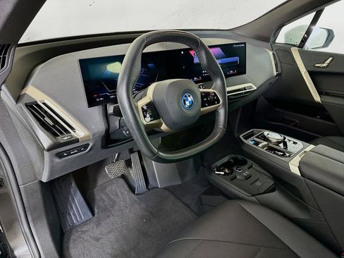 Used 2023 BMW iX xDrive50 w/ Sport Package image 13