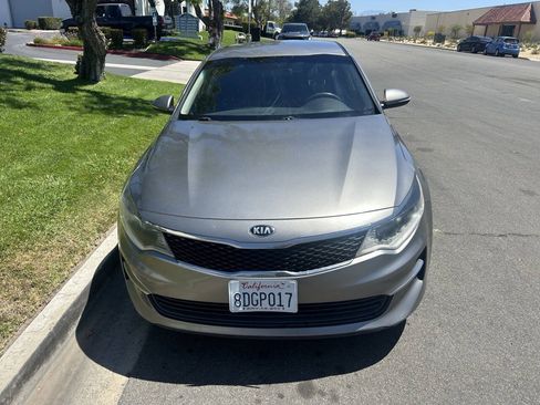 Used 2017 Kia Optima LX FWD image 10