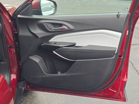 Certified 2025 Chevrolet Trax LT image 5