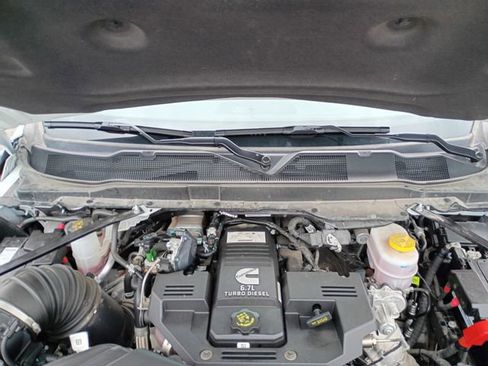 Used 2024 RAM 2500 Laramie AWD/4WD image 22